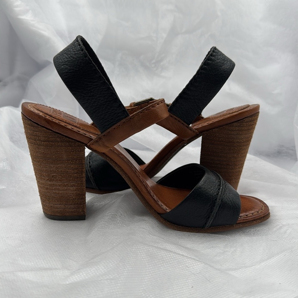 FRYE leather sandals - black  and brown leather  - Size 7M - Picture 9 of 11